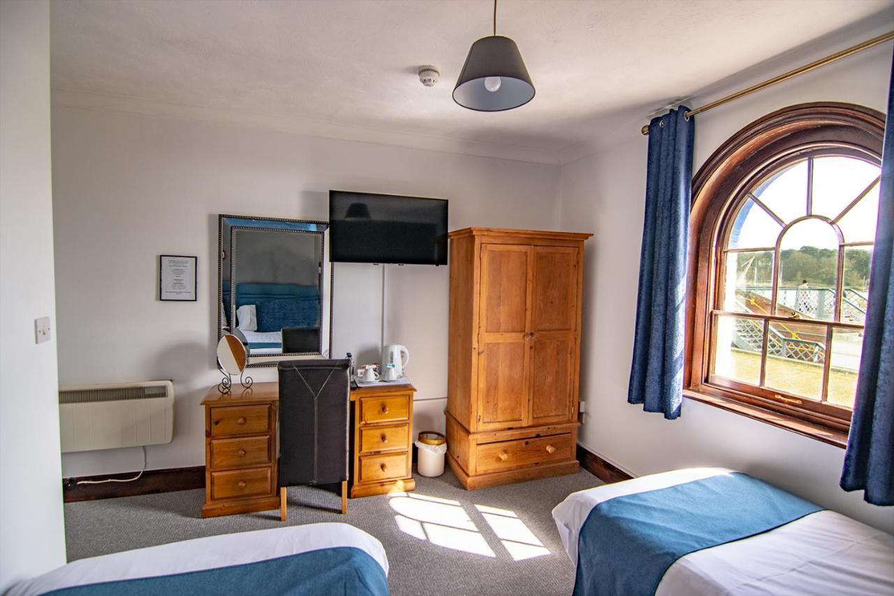 Bed & Breakfast The Station